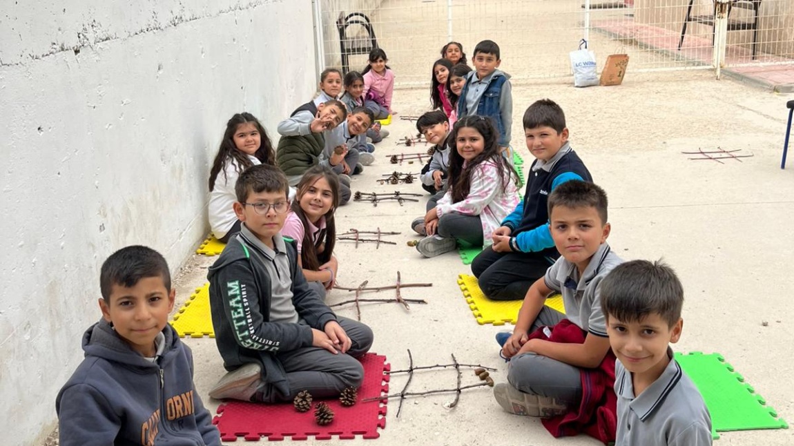 3-B SINIFININ SONBAHAR ETKİNLİĞİ